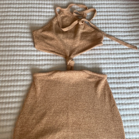 Boutique Crocheted tan mini dress - Picture 5 of 5